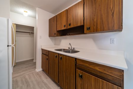 Fairview Apartments - Photo 5