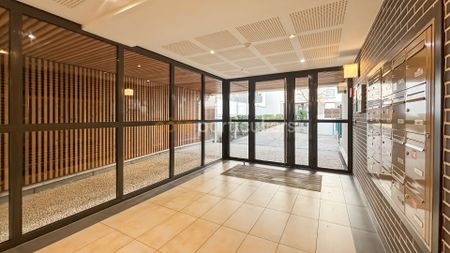 Appartement 3 pièces avec terrasse et parking - Photo 5