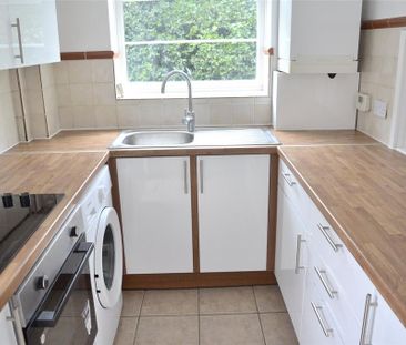 2 bedroom maisonette to rent - Photo 1