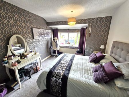 3 bedroom semi-detached house to rent - Photo 3