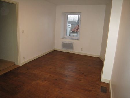 Location maison 4 pièces, 98.00m², Les Herbiers - Photo 3