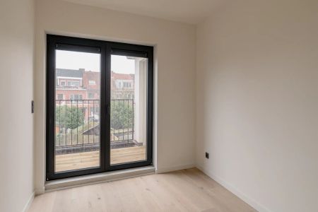 Gerenoveerd duplex appartement met tuin van 105 m² in wijk Elsdonk in Edegem - Photo 3