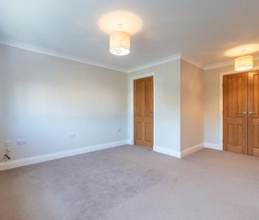 4 bedroom detached house to rent - Photo 6