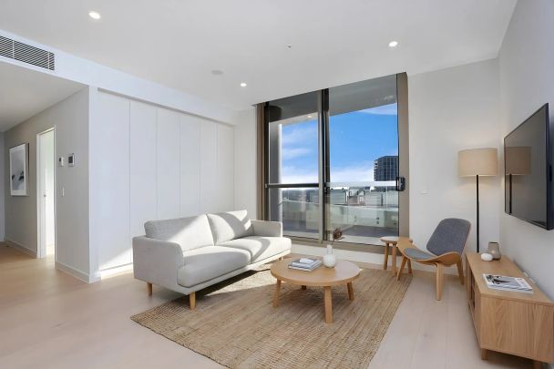 Level 14 Luxury: Brand New Apartment, Perfectly Elevated with Views - Photo 1