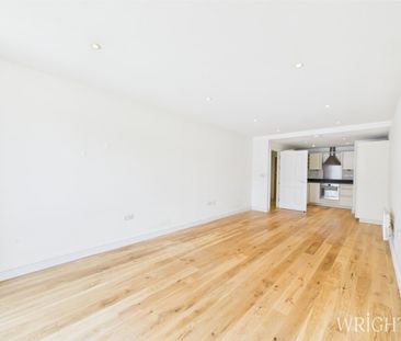 1 bedroom Apartment - LONGCROFT HOUSE, WELWYN GARDEN CITY - Photo 6