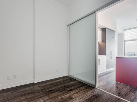 For Lease - 33 Helendale Avenue Unit# 2001, Toronto, Ontario - Photo 2