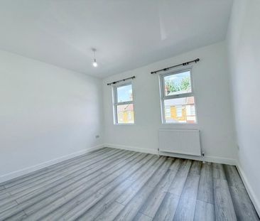 2 bed Apartment for Rent - Photo 3
