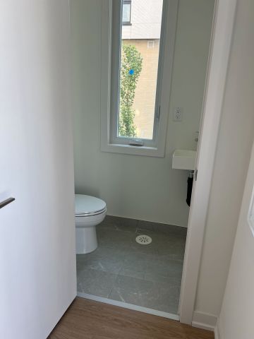 For Lease - 9 Steckley House Lane Unit# 501, Richmond Hill, Ontario - Photo 4