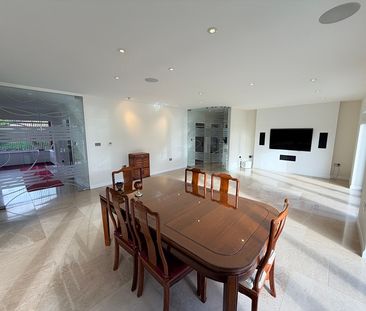Meadow Rise, Derwen Fawr, Swansea, SA2 - Photo 1