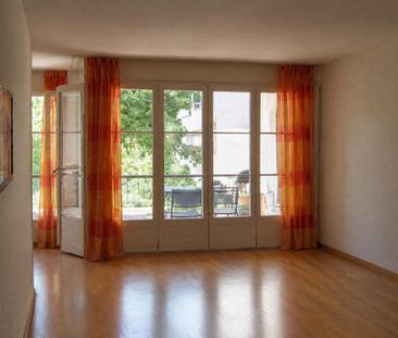 gemütliche 2.5-Zimmerwohnung mit Gartensitzplatz - Photo 2