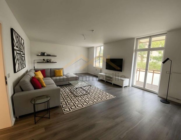 großzügige Erdgeschosswohnung 3 Zimmer 107 m² mit Einbauküche - Foto 1