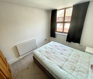 3 bedroom house to rent Brook Street, Derby, DE1 - Photo 3