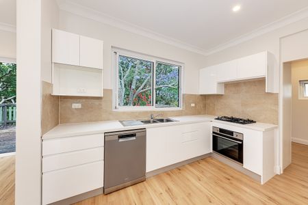 201 Eastern Valley Way, Middle Cove NSW 2068 - House For Rent | Domain - Photo 3