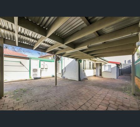1/2 Napier Street, Mays Hill, NSW 2145 - Photo 5