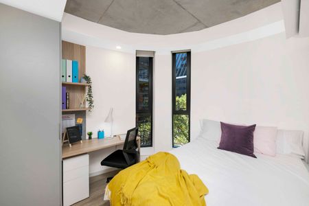 4 Bedroom Shared Bathroom, Double Bed - Photo 5