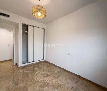 Mediterranean Penthouse with Terrace in San Juan - Photo 5