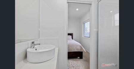 Family Home in Burdell! - Photo 4