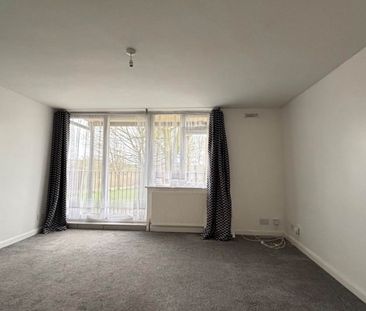 2 bed Apartment for rent - Photo 6