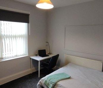 6 bedroom house share to rent - Photo 1