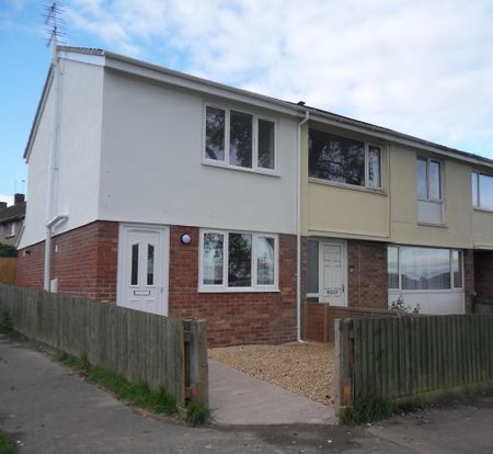 2 bedroom end of terrace house to rent - Photo 5