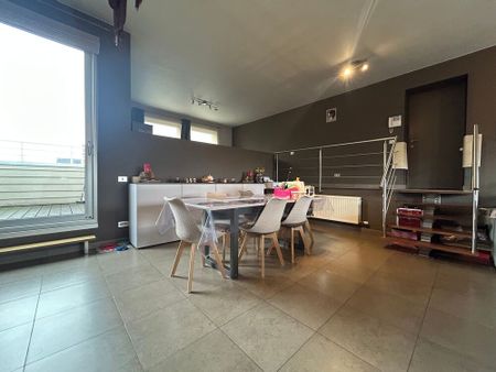 Instapklaar appartement met terras en autostaanplaats in Woubrechtegem (Herzele) - Photo 3