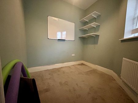 3 bedroom semi-detached house to rent - Photo 3