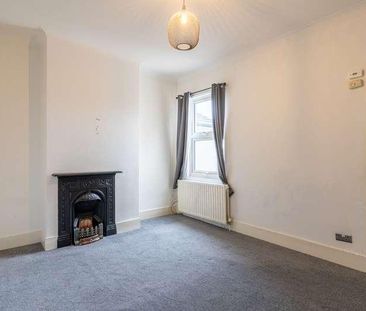 Park Avenue, Gravesend, DA11 - Photo 2