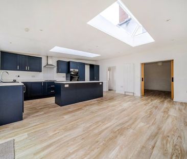 3 bedroom detached house to rent - Photo 6