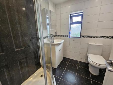 7 Silverstream Parade, Belfast, BT14 8GR - Photo 4