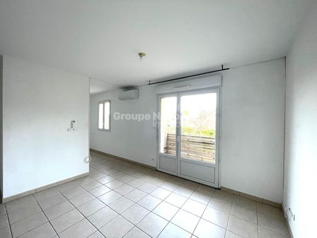 Location Appartement 1 pièce 27m² - Photo 3