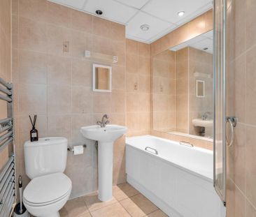 2 bedroom apartment to rent - Photo 6