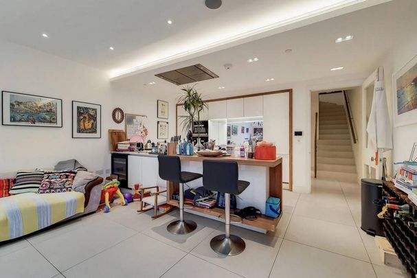 3 bedroom terraced house to rent - Photo 1