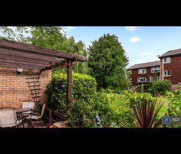 2 bedroom maisonette to rent - Photo 4