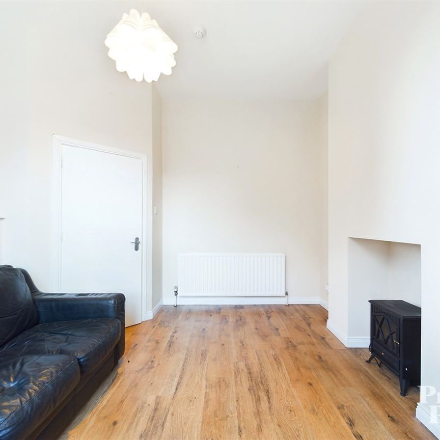 APT 1, 12 Allworthy Avenue, Belfast, BT14 6BU - Photo 1