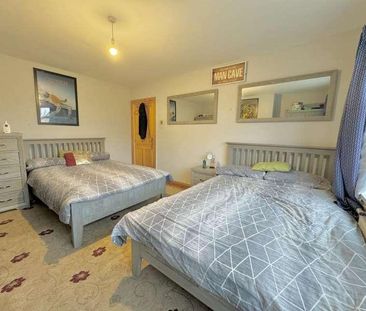 Chirton Grove Chirton Grove, Leeds, LS8 - Photo 4
