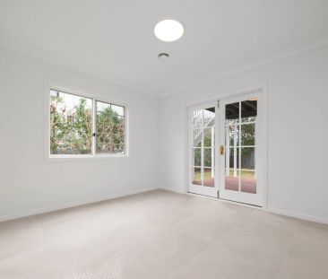 Renovated Queenslander with Space, Style & Inner-City Convenience - Photo 6