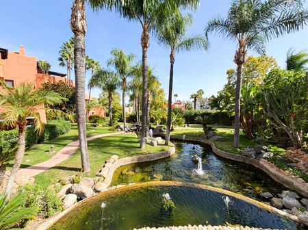 3 bedroom luxury penthouse for rent in Marbella, Spain - Photo 4