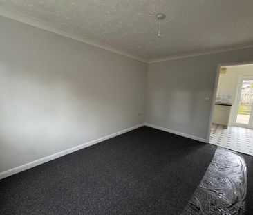 2 bedroom semi-detached house to rent - Photo 1