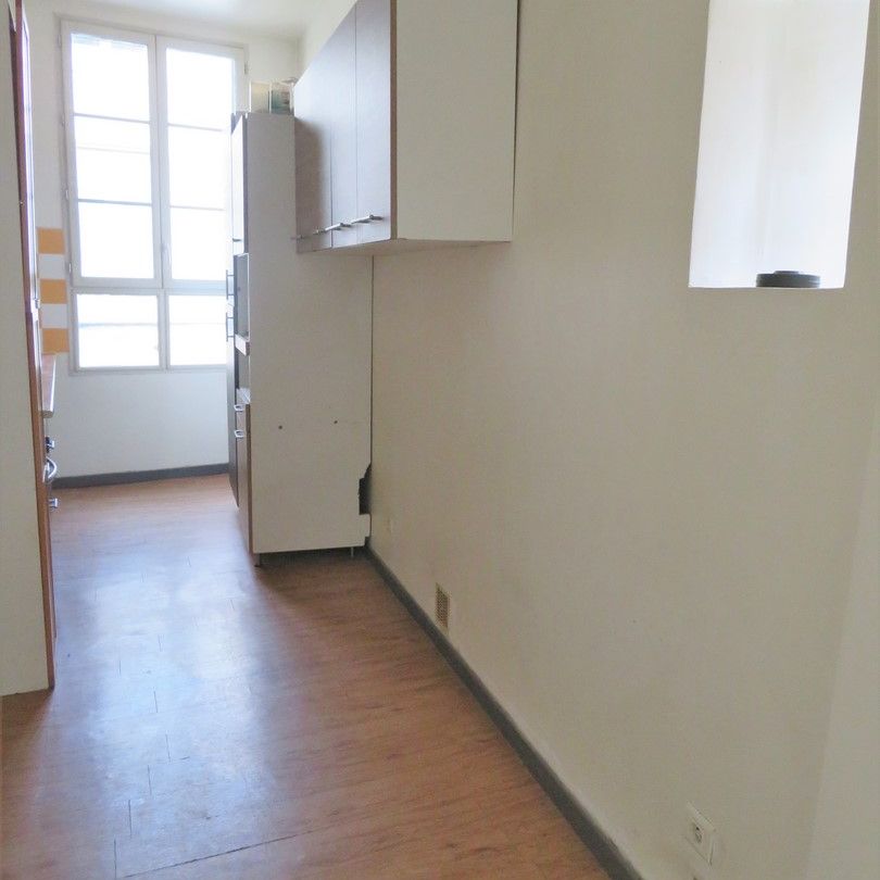 T3, Rue Fresque, 700€ H.C, Nîmes-centre, 76m² - Photo 1