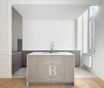 Châtelain - Beautifully renovated one-bedroom apartment. - Photo 2