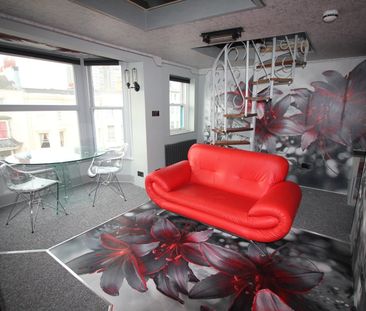 Studio Flat, Lower Rock Gardens, BN2 - Photo 1