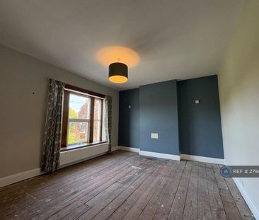 2 bedroom semi-detached house to rent - Photo 3