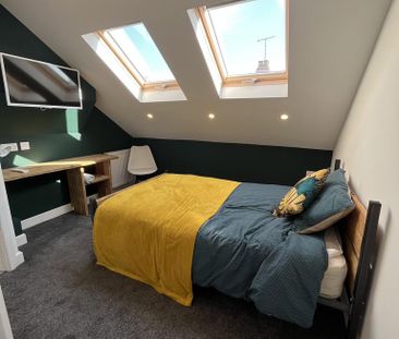 5 bedroom semi-detached house to rent - Photo 3