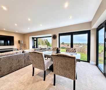 5 bedroom detached house to rent - Photo 2