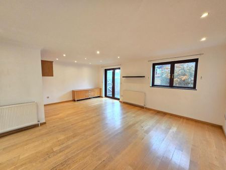 3 bedroom semi-detached house to rent - Photo 3