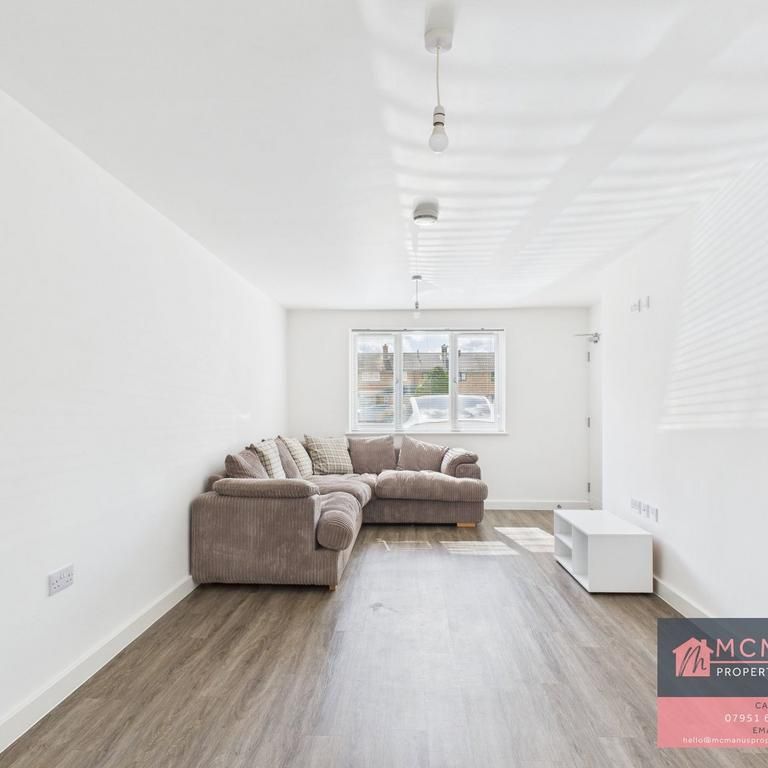 4 bedroom house of multiple occupation to rent - Photo 1