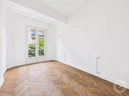 Location Maison 4 pièces 88m² NICE 06100 - Photo 1