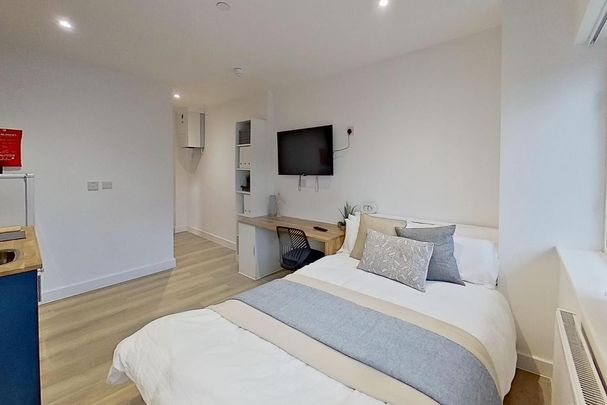 Studio to rent - Photo 1