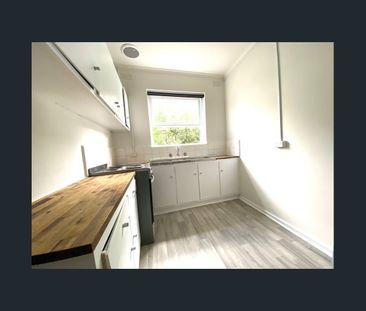 21 23 King Edward Avenue, Albion, Vic 3020 - Photo 5