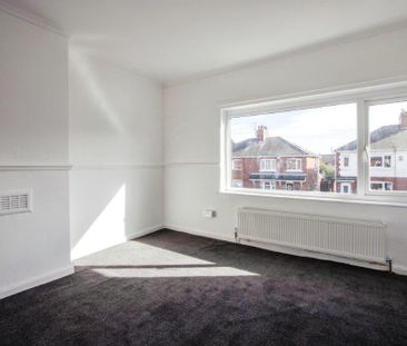 Birkwood Avenue, Barnsley, Cudworth - Photo 2